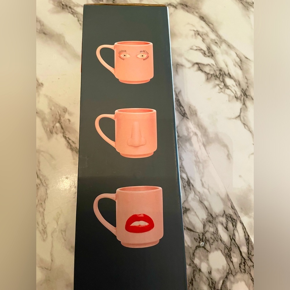 new- whimsical Stacking Set 3
coffee/soup‎ mugs
3D funny faces